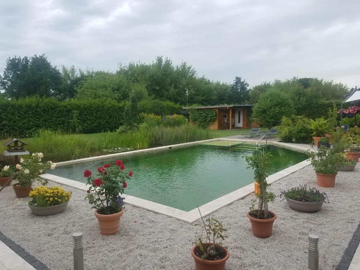 Ferienhaus Zum Imker Velten Luaran gambar