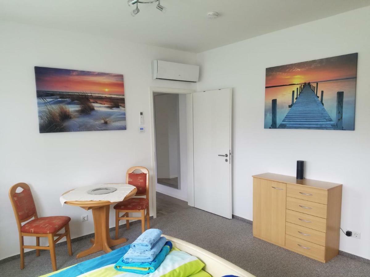 Ferienhaus Zum Imker Velten Luaran gambar