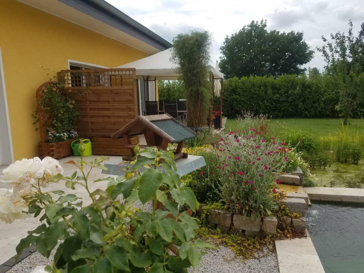Ferienhaus Zum Imker Velten Luaran gambar