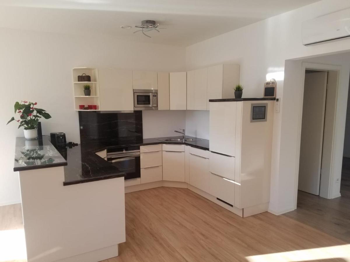 Ferienhaus Zum Imker Velten Luaran gambar